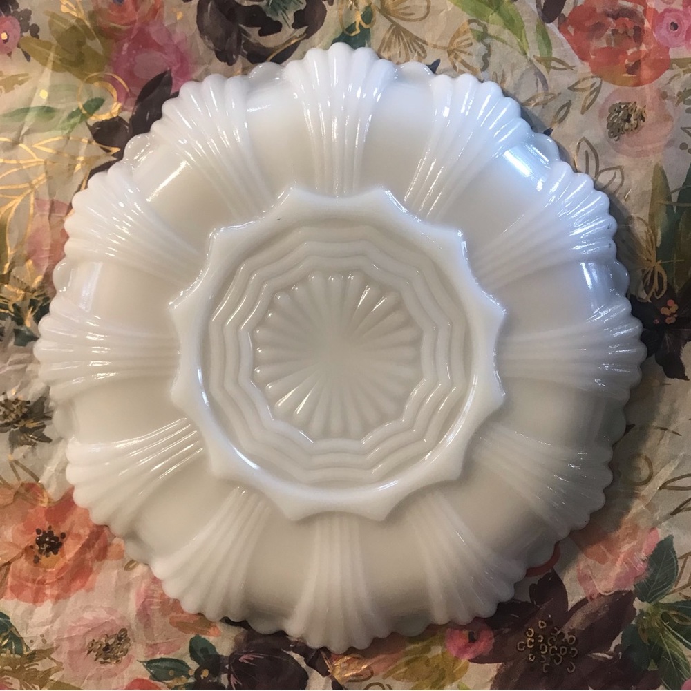 Vintage Anchor Hocking Fire King Milk Glass Gold Trim Divided Relish Dish White - Picture 10 of 14
